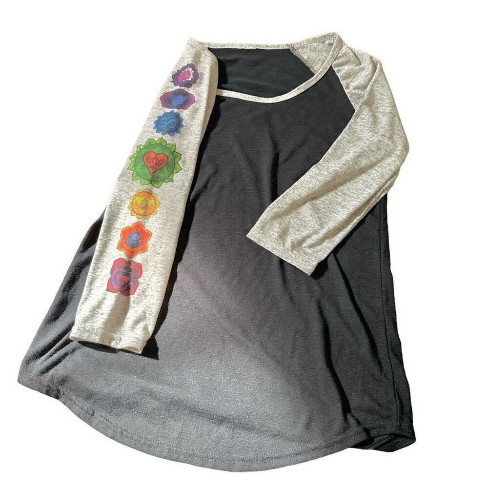 Third Eye Threads black and grey chakra sleeved top